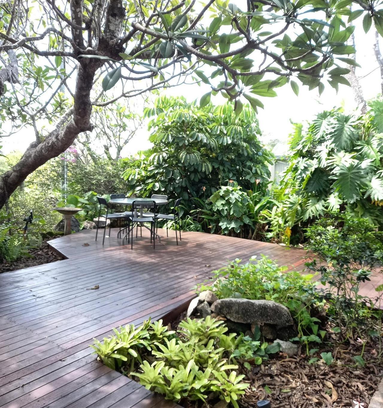 J & Ella'S Holiday House - 1 Bedroom, 1 Bathroom Home Cooktown Exterior photo